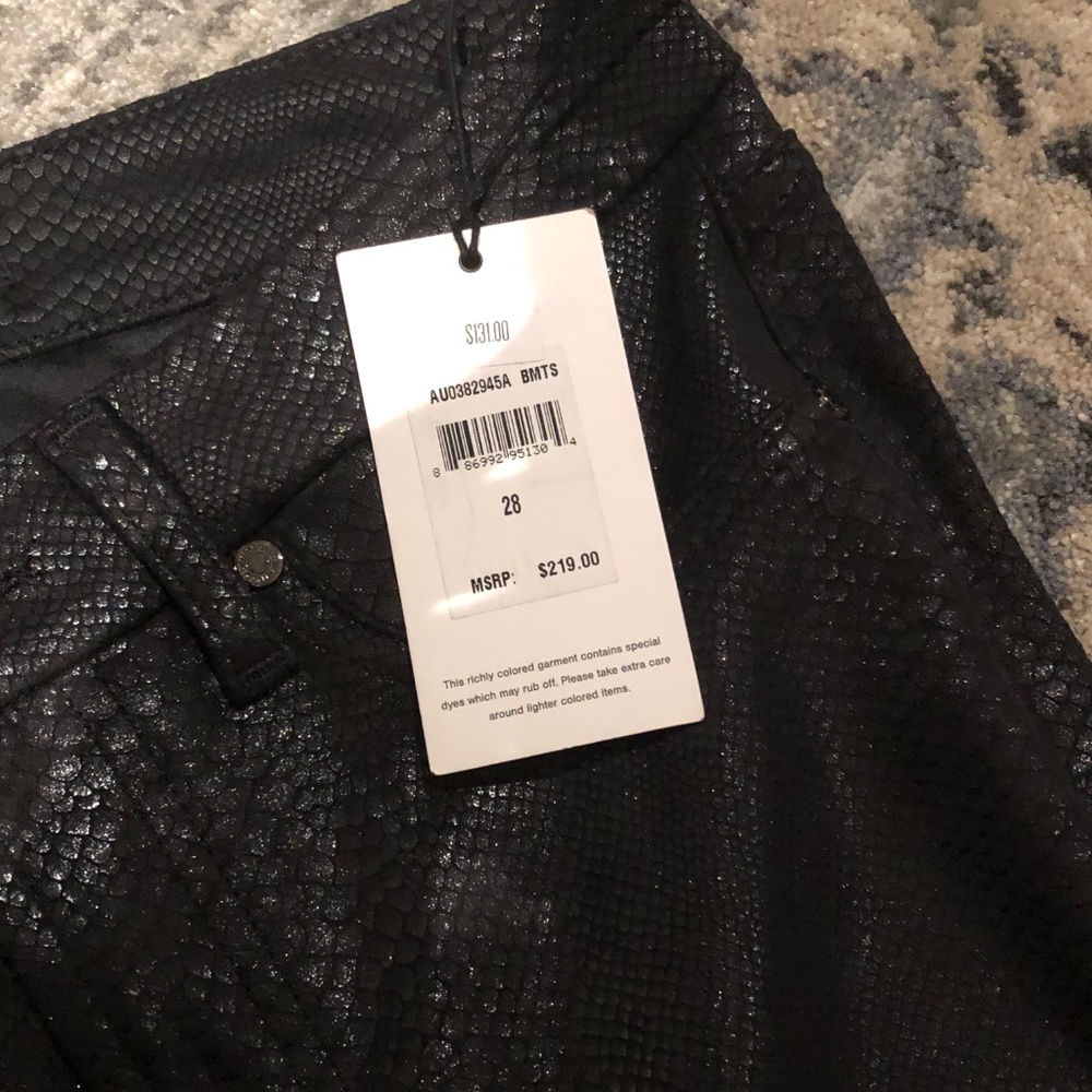 7 For All Mankind SNAKE SKIN JEANS -  BRAND NEW - Picture 4 of 5